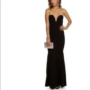 Windsor Sweetheart Strapless Dress